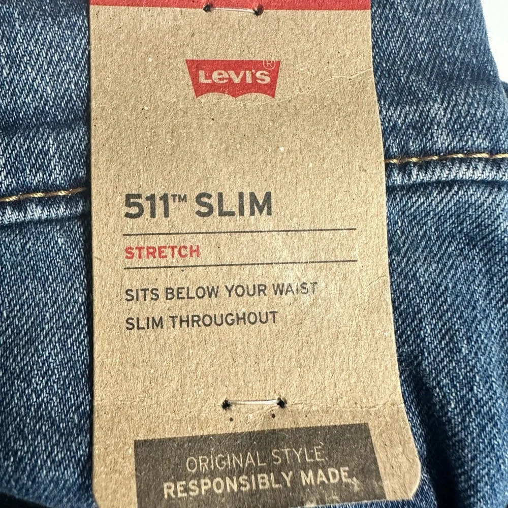 Levi's 511 Jeans in Deep Blue 38 x 32 NWT - Picture 2 of 6